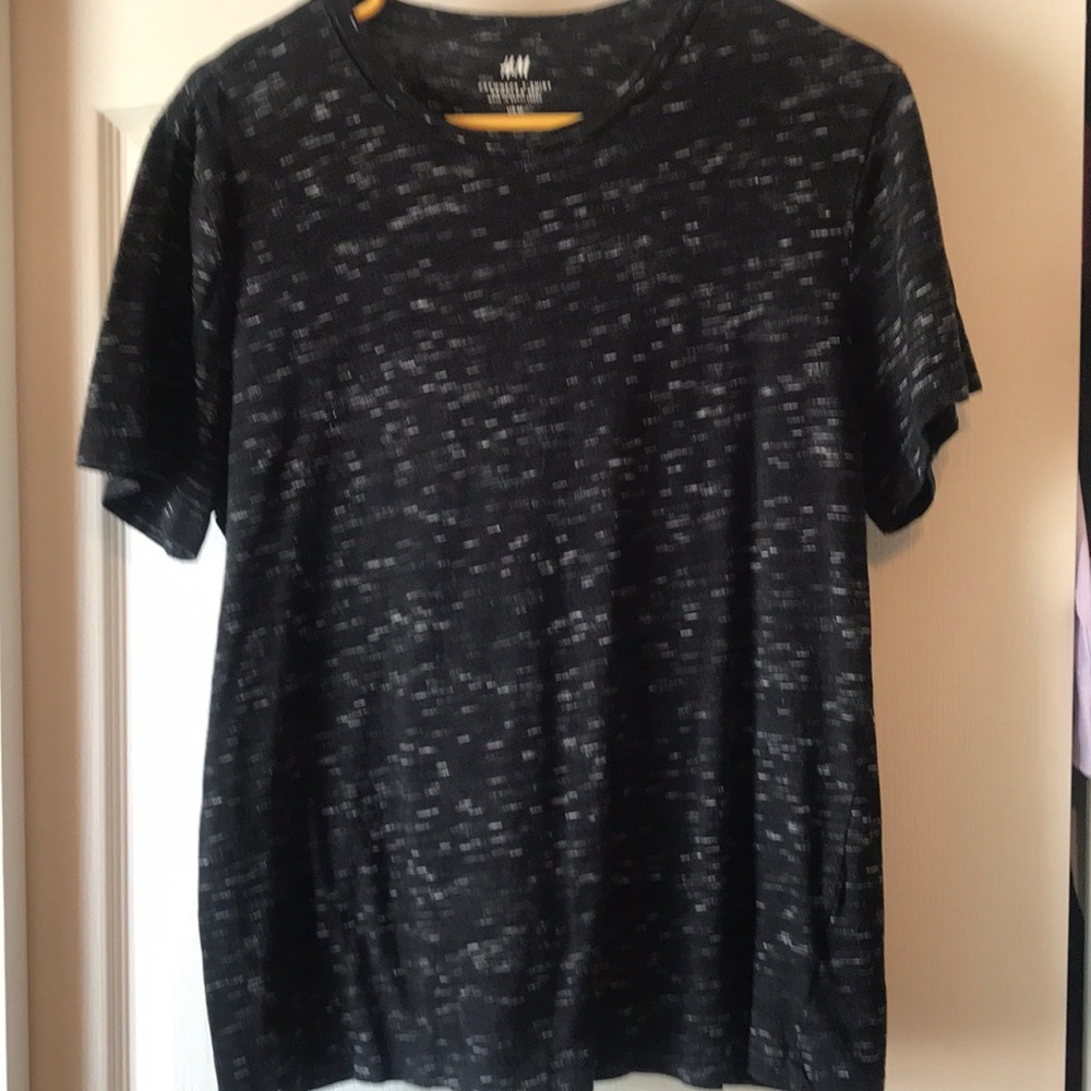 Stylish men’s T-shirt